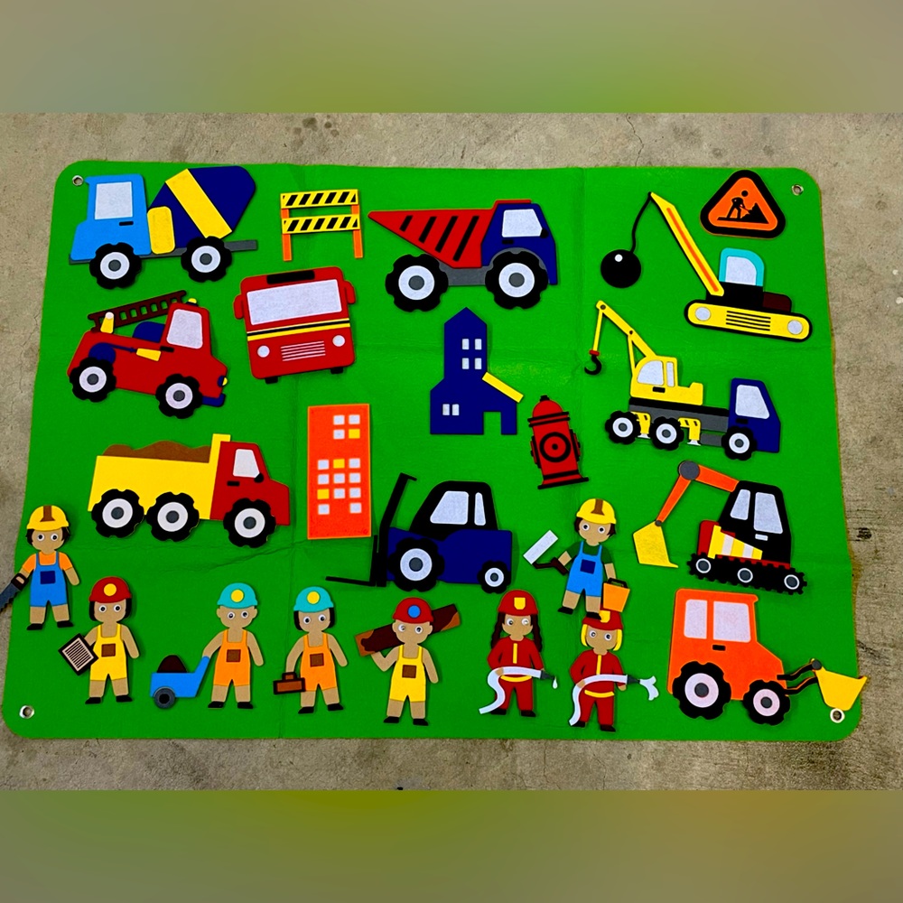 Construction/Firefighting Flannel Board Set with green flannel board.